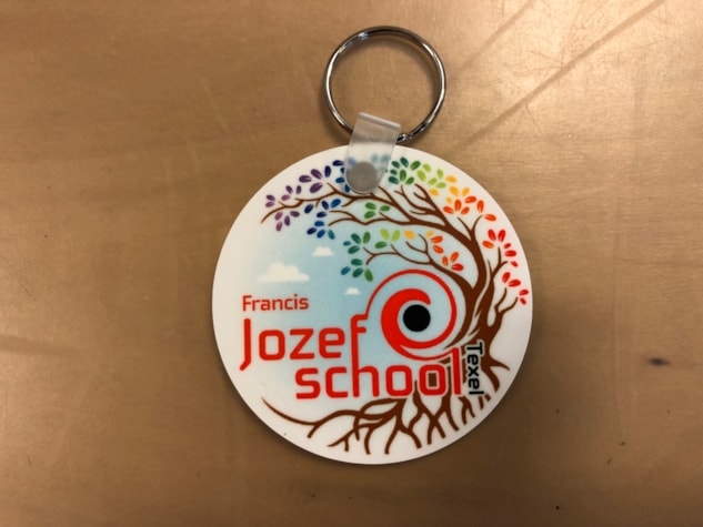 ED32D98D-38CC-4534-AC62-952913D54B64