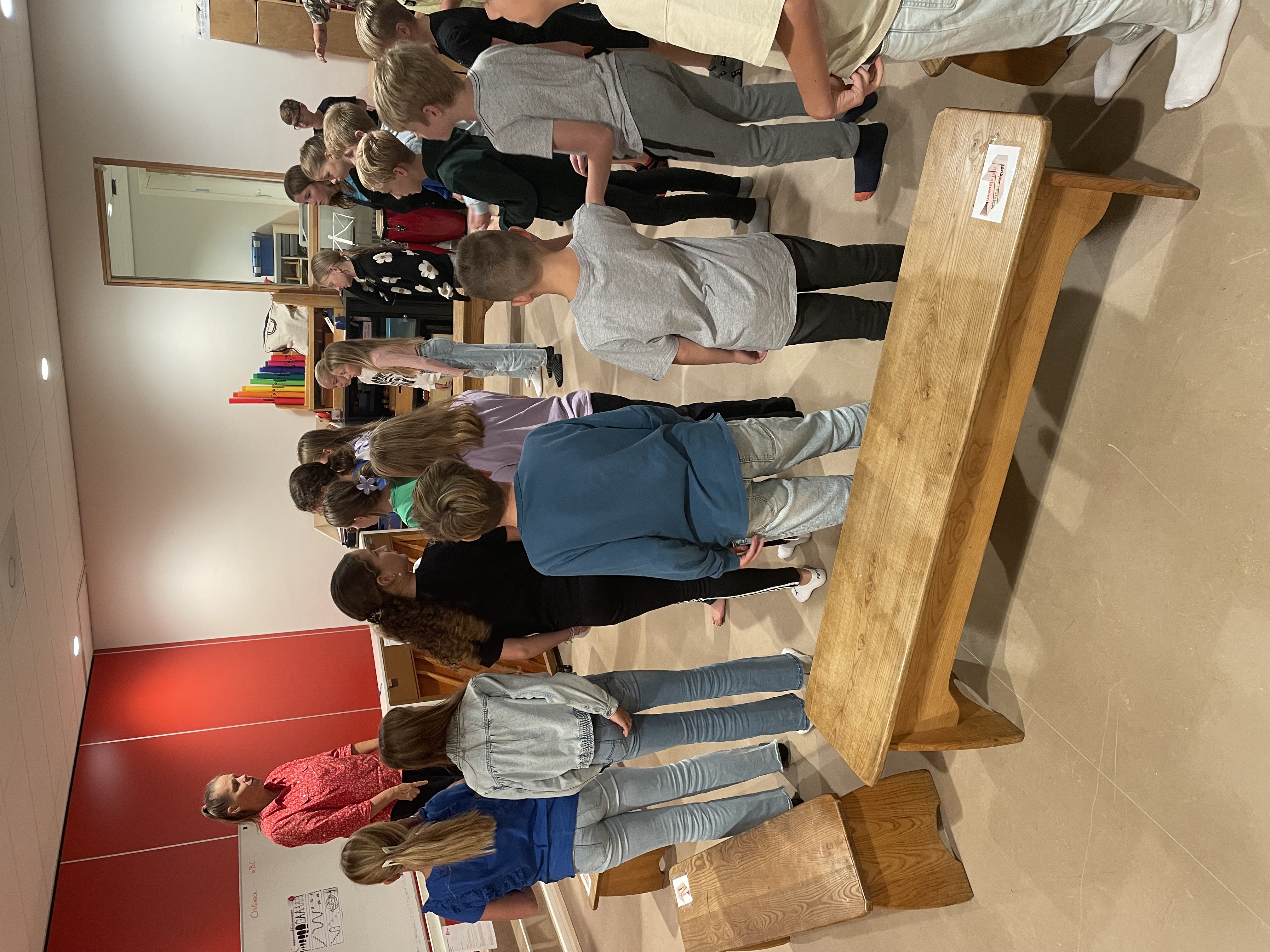 Groep 8: Muziekles en Kinderpostzegels